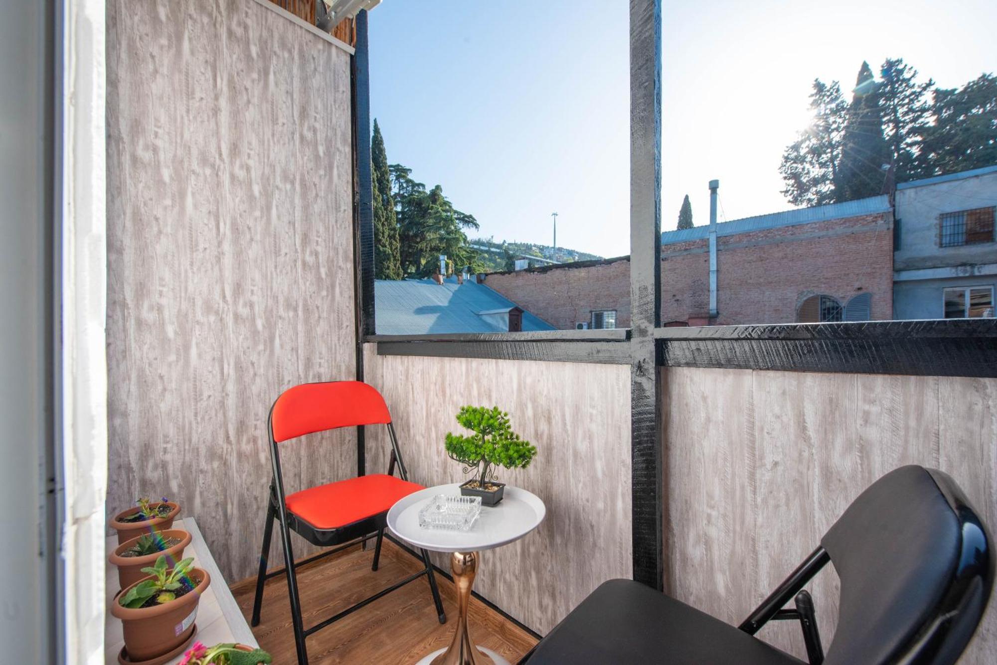 Apartment In Old Tbilisi Exterior photo